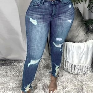 Plus Size Ripped Skinny Jeans Size 18-20